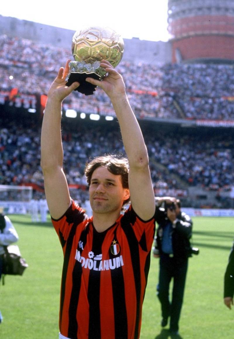 Top Tiền Đạo Giành Quả Bóng Vàng (Ballon D'or) Xuất Sắc Nhất 5 Marco van Basten